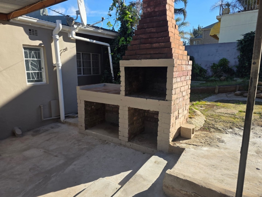 3 Bedroom Property for Sale in Oudtshoorn North Western Cape